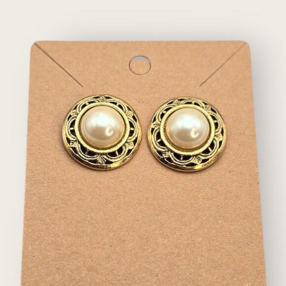 Pearl Button Gold Filigree Stud Earrings – Victorian Revival 1928 Style - Picture 4 of 7